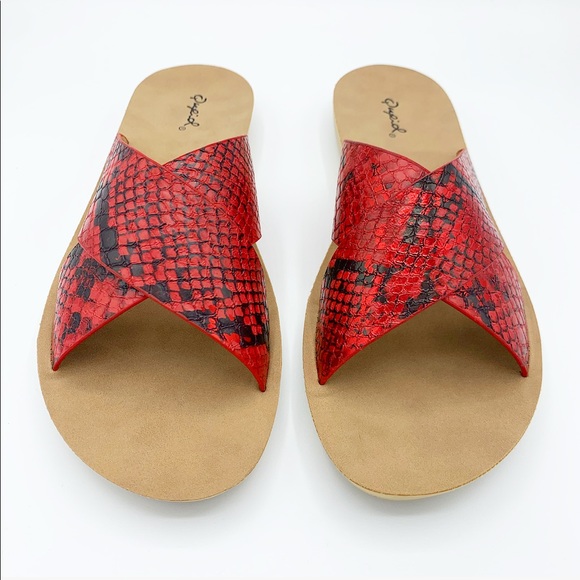 Red Snakeskin Print Sandals Flat Slide Criss Cross Slip On - Picture 2 of 8